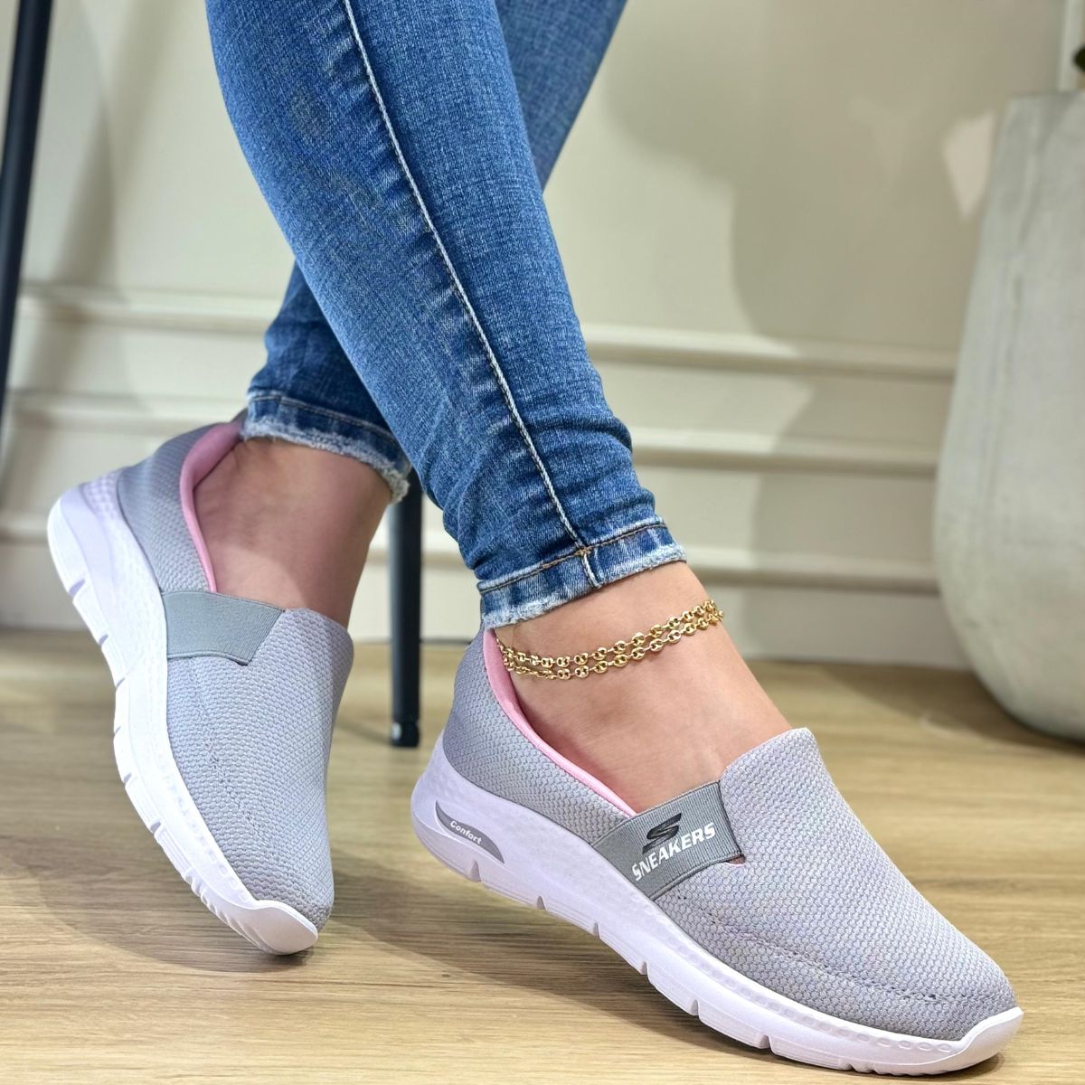 NV Sneakers